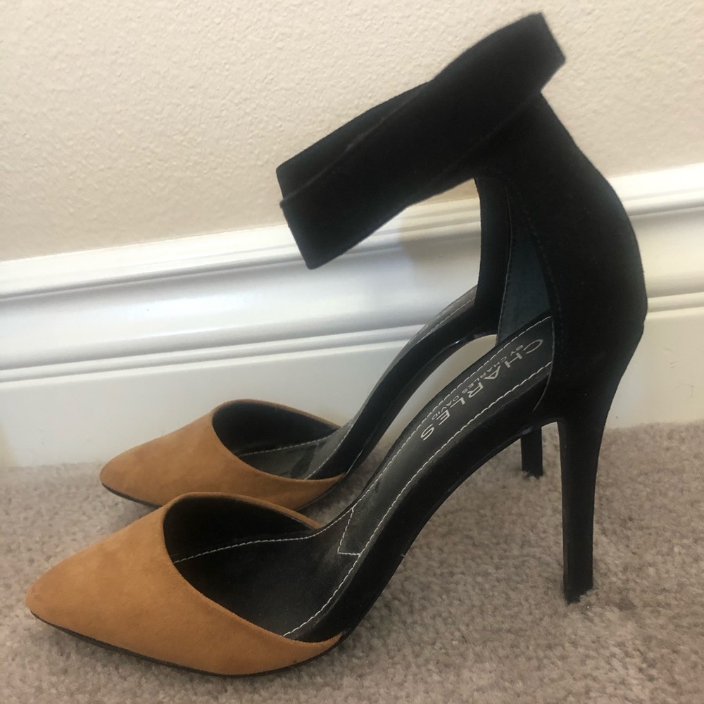 Never Worn Charles David heels - size 5 1/2